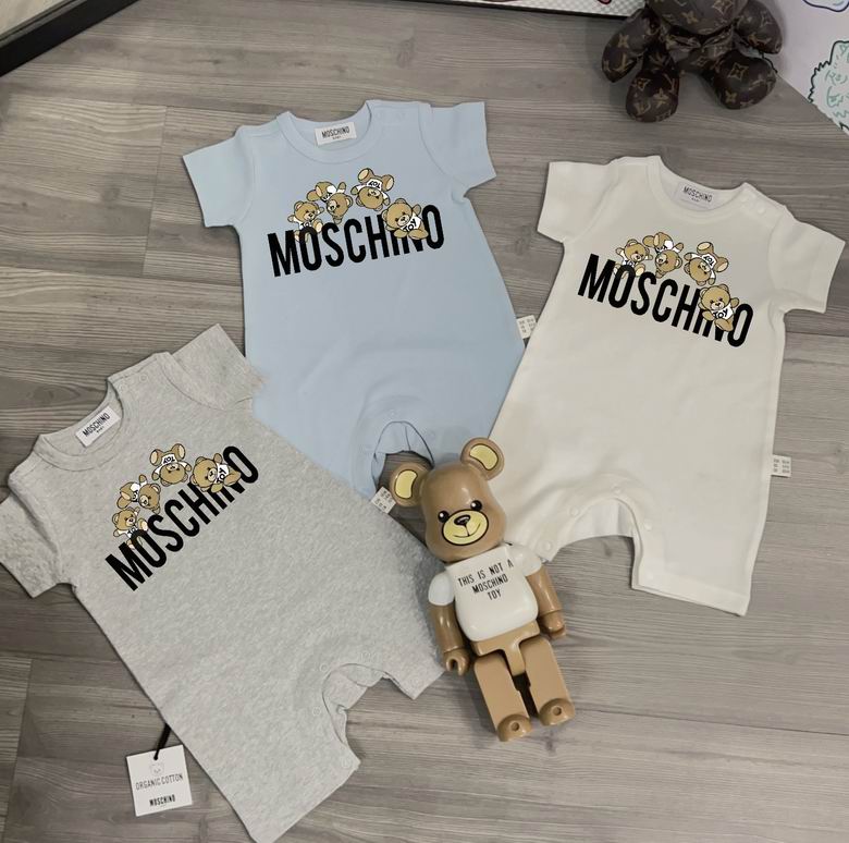 Moschino sz59 66 73 80 85 90 99